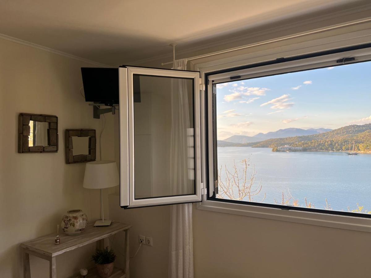 Kasteli Suite Poros Town Dış mekan fotoğraf