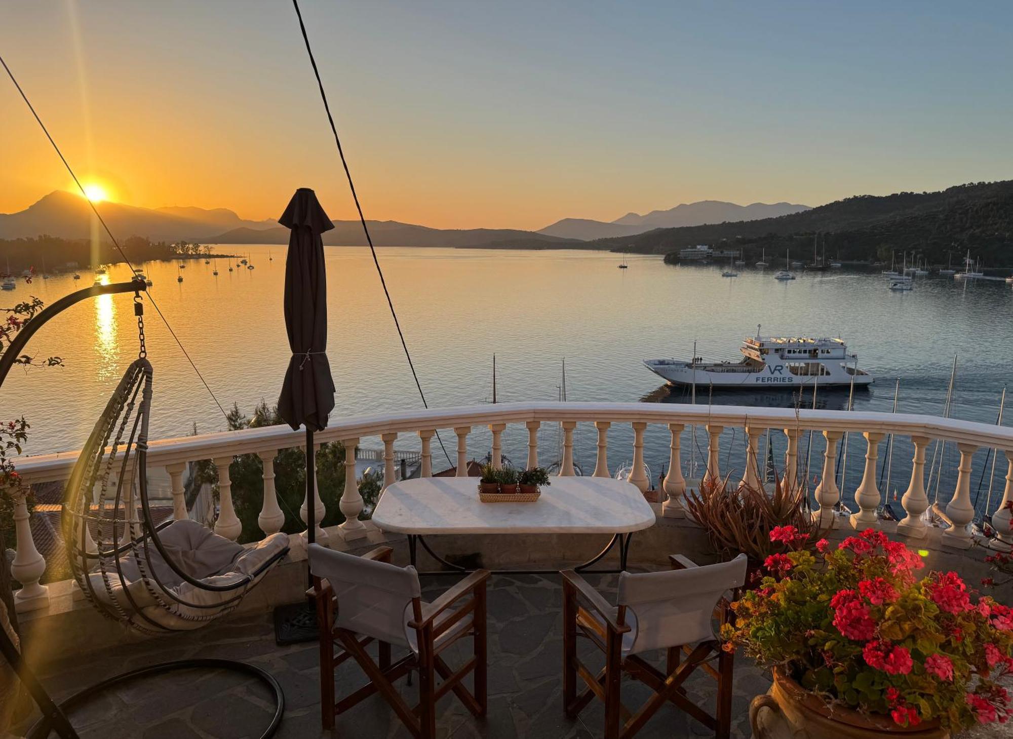 Kasteli Suite Poros Town Dış mekan fotoğraf